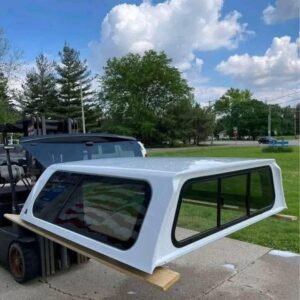 USED LEER 100XL Truck Topper Fits 2019–2024 Chevy Silverado / GMC Sierra 1500 with 5.8' bed