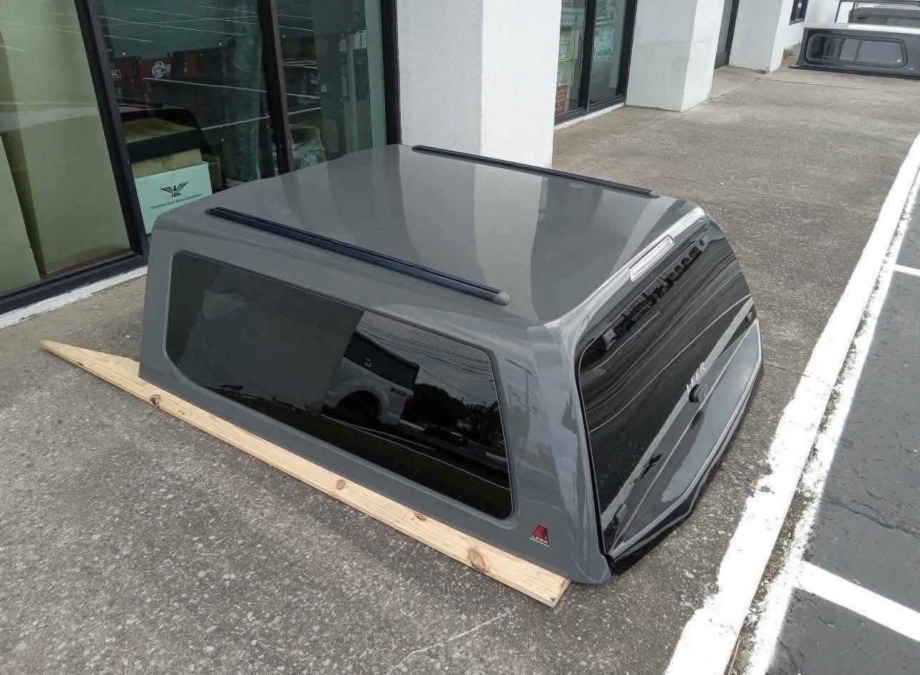100xQ Leer Topper for Ford F-150